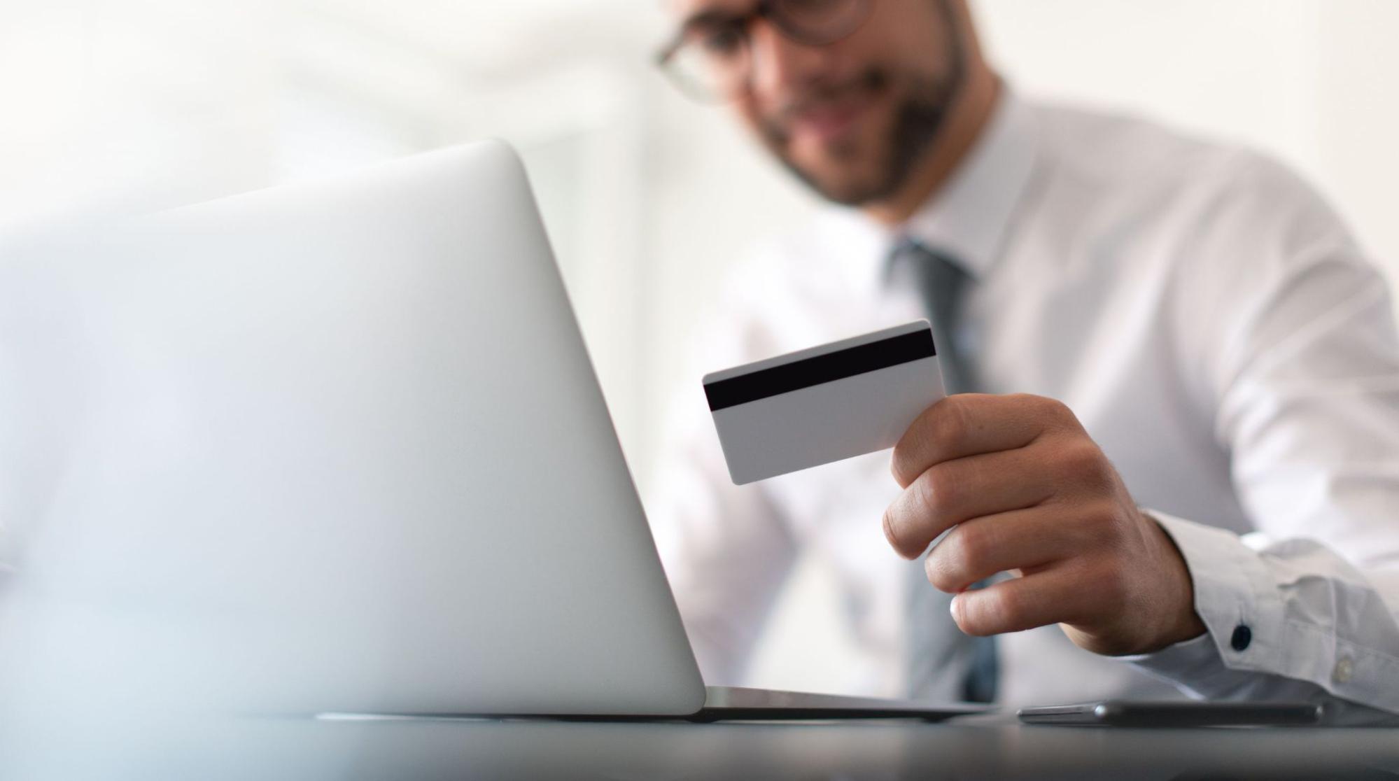 https://veritasbanking.com/Fichage Banque de France : 3 solutions pour continuer à payer et être payé